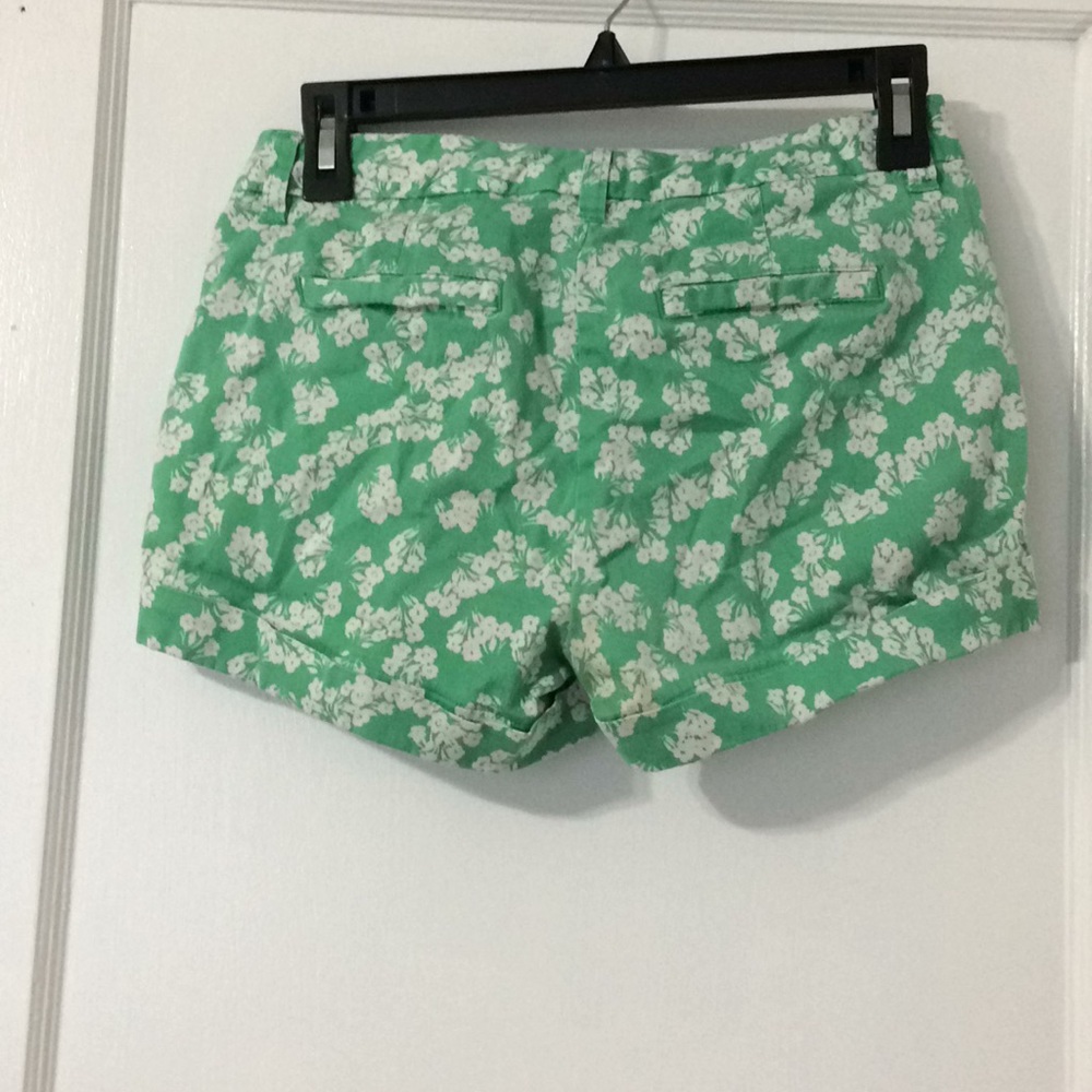 Flowered Shorts - Picture 2 of 4